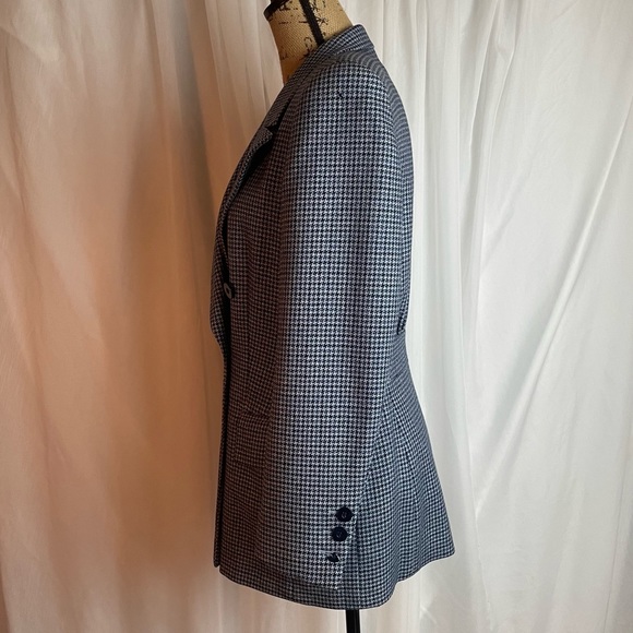 Vintage Escada Margaretha Key Blazer - Picture 3 of 12